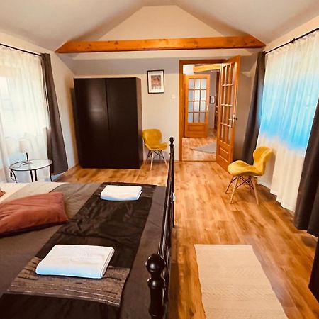 Strigonia Apartman Esztergom Eksteriør billede